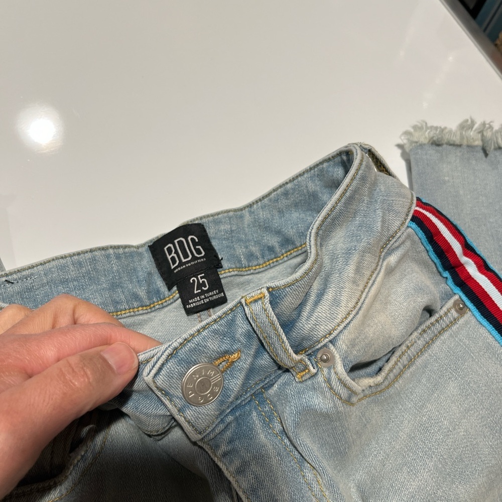 Women’s BDG Urban Outfitters Jeans with multicolored side stripe - Picture 4 of 8